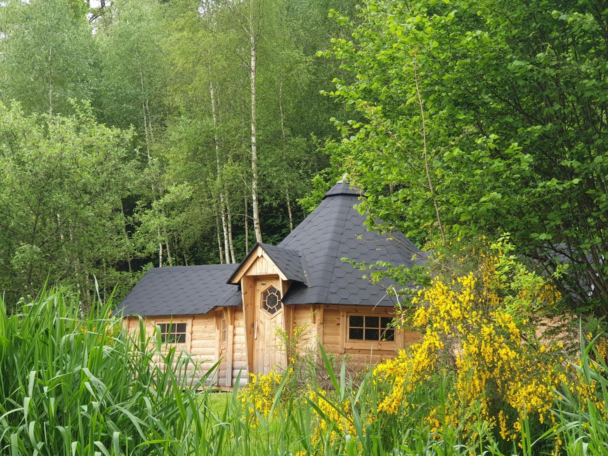 White Wood Kota Hotell Nonville Exteriör bild